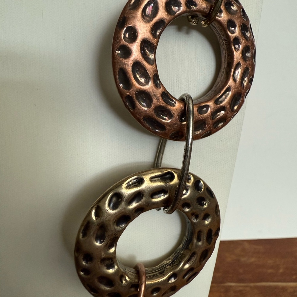 Chic Multi-Tone Circle Necklace - image 7